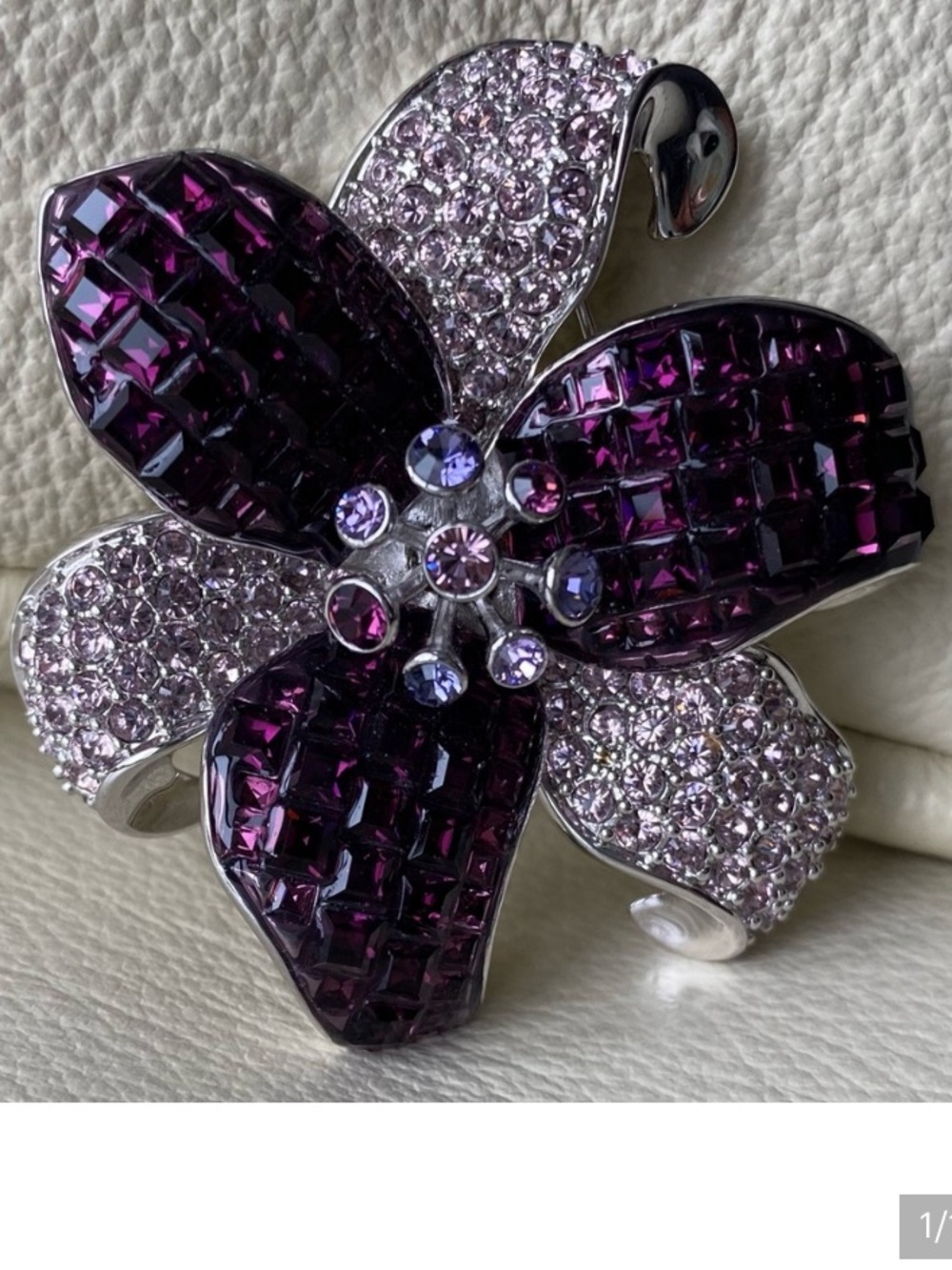 Price Firm - Swarovski signed multi lawyer big crystal flower brooch like new